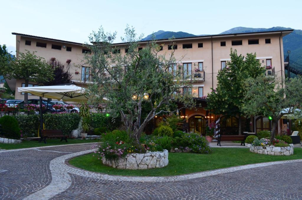 Hotel La Grotte San Donato Val di Comino Ngoại thất bức ảnh