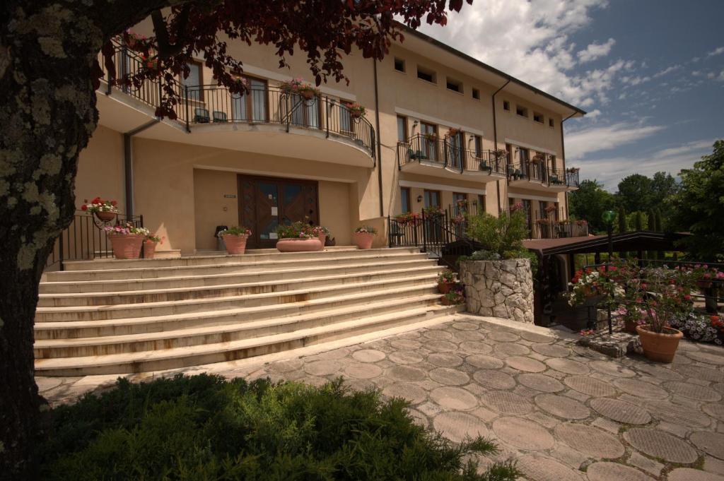 Hotel La Grotte San Donato Val di Comino Ngoại thất bức ảnh